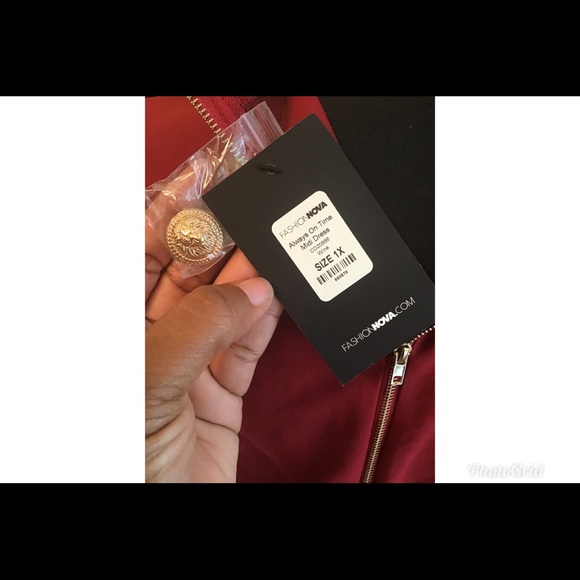 Always On Time Midi Dress - Picture 7 of 7